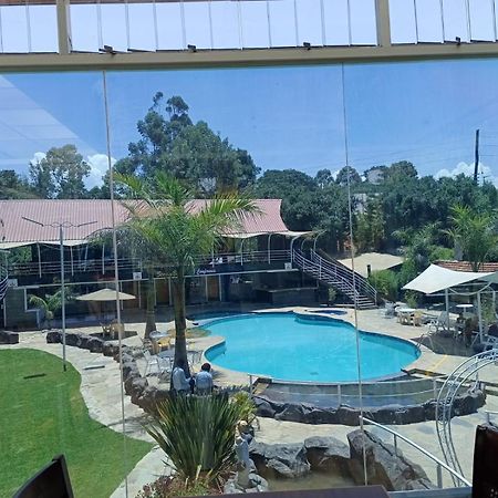 Brooks Lodge ナクル エクステリア 写真